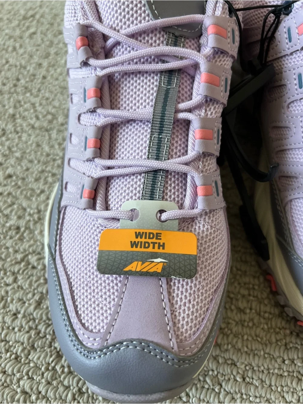 Avia Women's Elevate Athletic Sneakers size 12w NWT $20